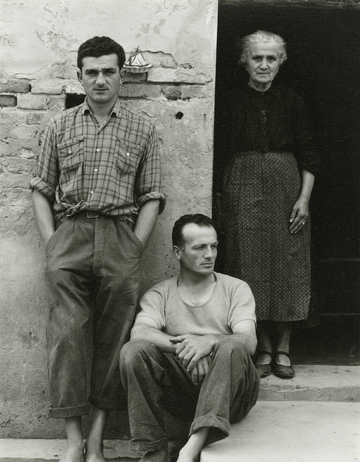 Paul Strand - Signora Lusetti and son, Luzzaa, Italy, 1953 - Howard Greenberg Gallery - 2019